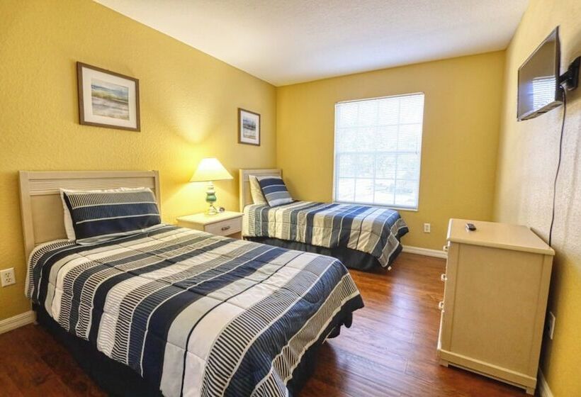 Clifford S Pinewood Estates Vacation Home