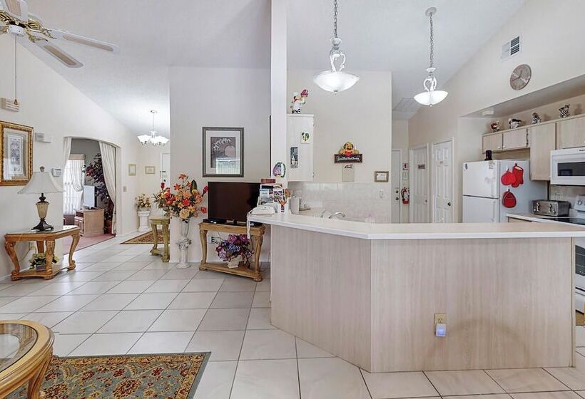 Colin And Cherryl S Indian Ridge Vacation Home