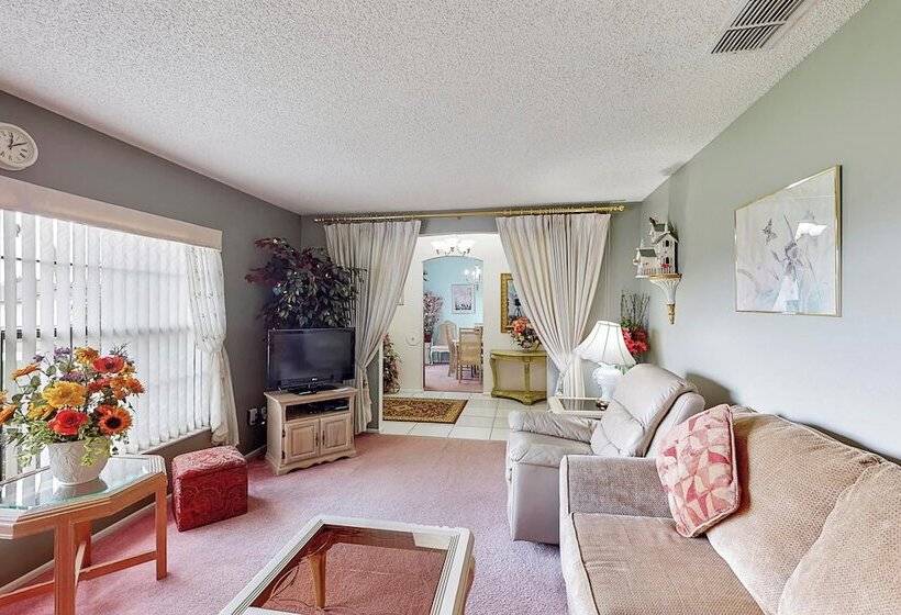 Colin And Cherryl S Indian Ridge Vacation Home