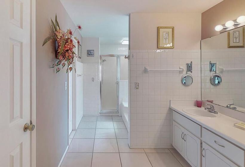 Colin And Cherryl S Indian Ridge Vacation Home