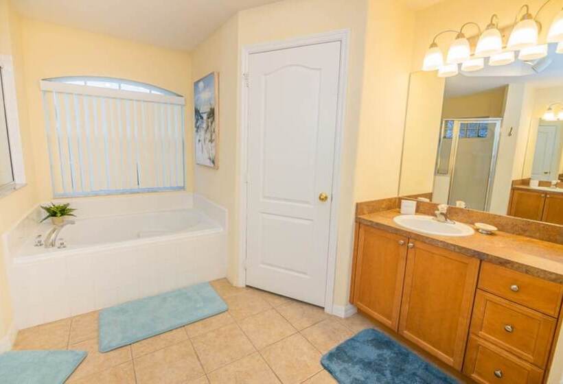 Comfortable Tuscan Ridge Vacation Home