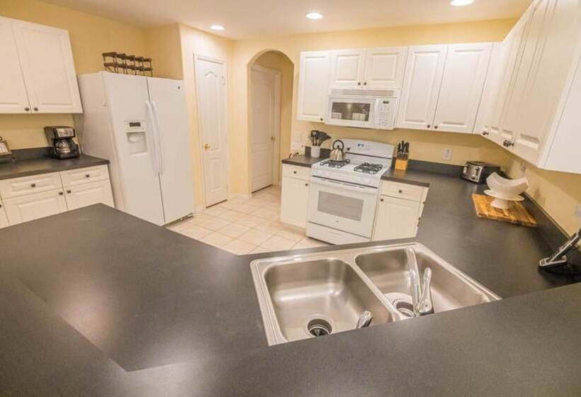 Comfortable Tuscan Ridge Vacation Home