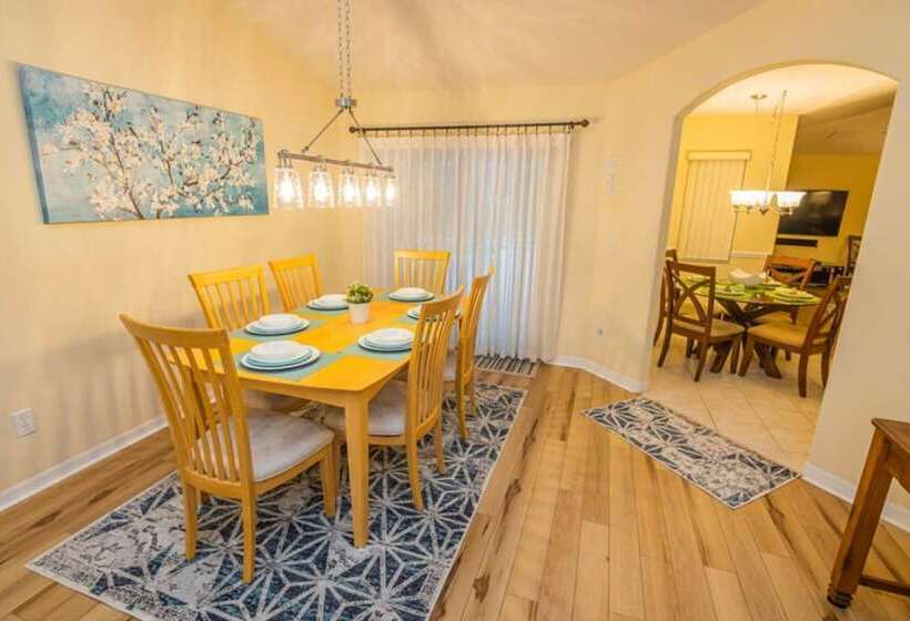 Comfortable Tuscan Ridge Vacation Home