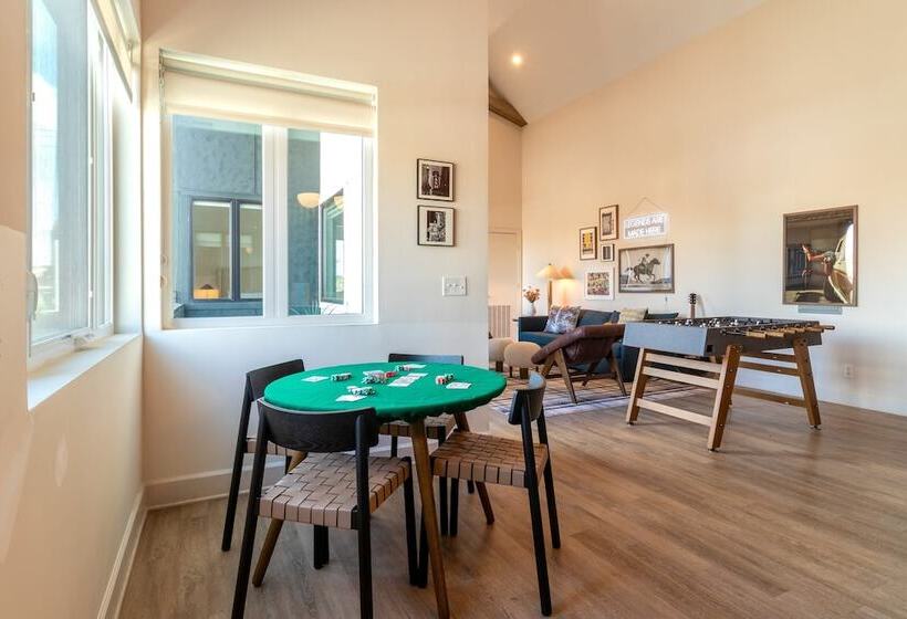 Conway Professionally Managed Buyout In Dt Nash