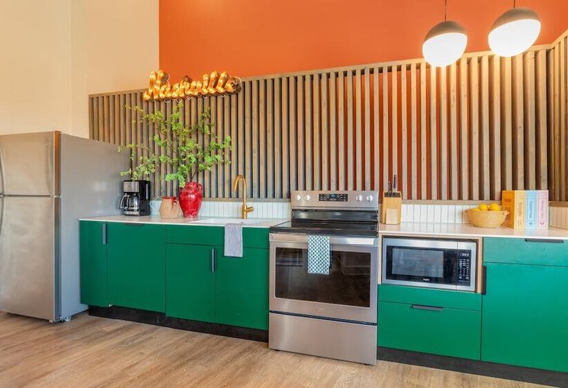 Conway Professionally Managed Buyout In Dt Nash