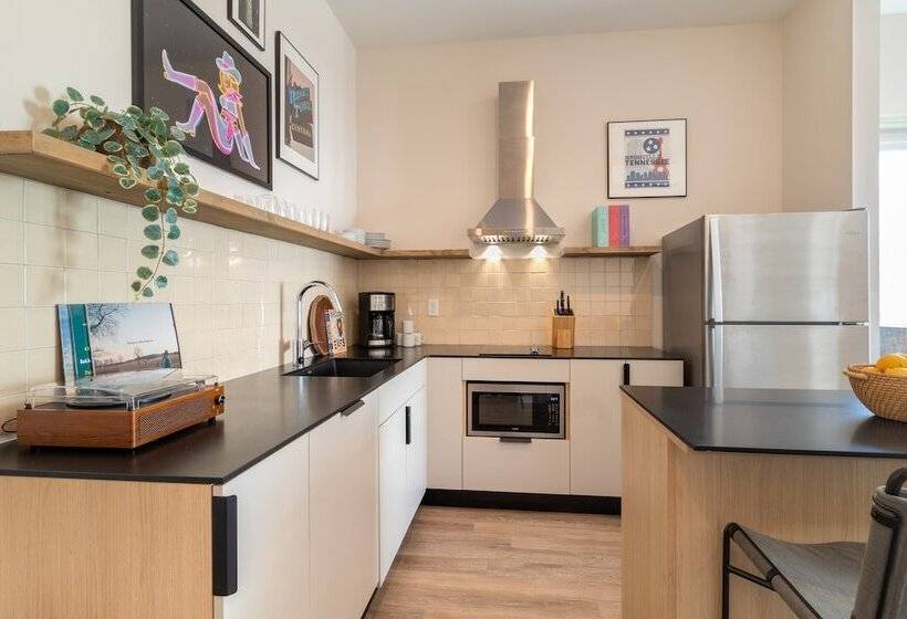 Conway Professionally Managed Buyout In Dt Nash