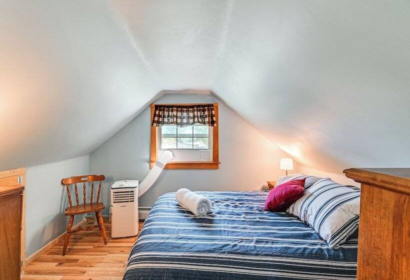 Cottage On Lamoka Lake W/ Deck, Grill & 3 Kayaks