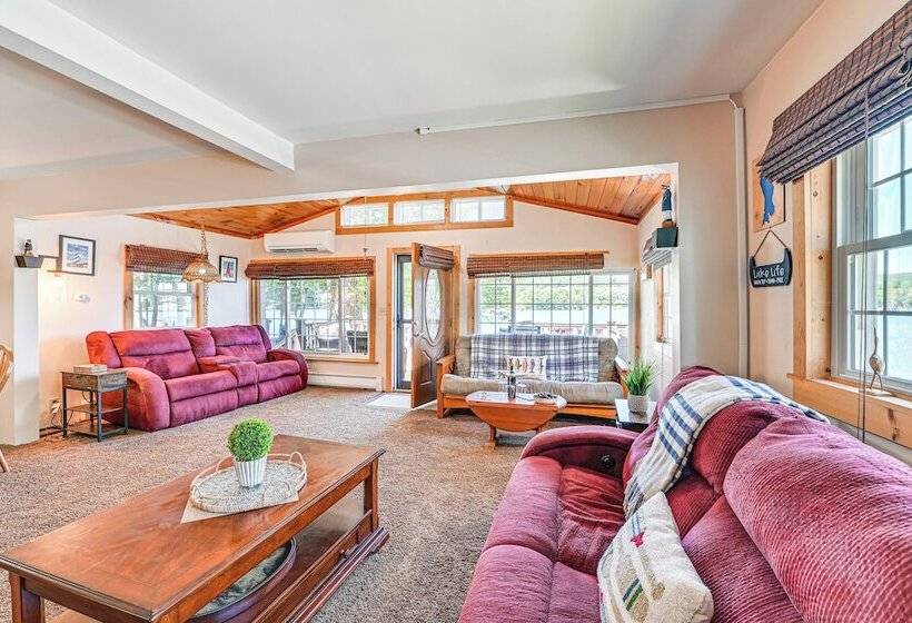 Cottage On Lamoka Lake W/ Deck, Grill & 3 Kayaks