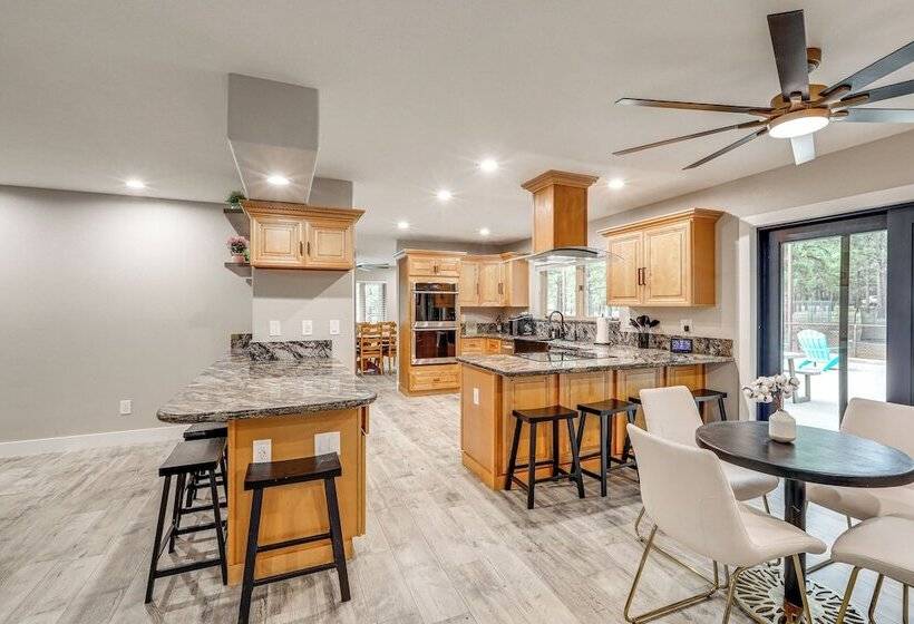 Deluxe Flagstaff Abode W/ Game Room & Outdoor Fun!