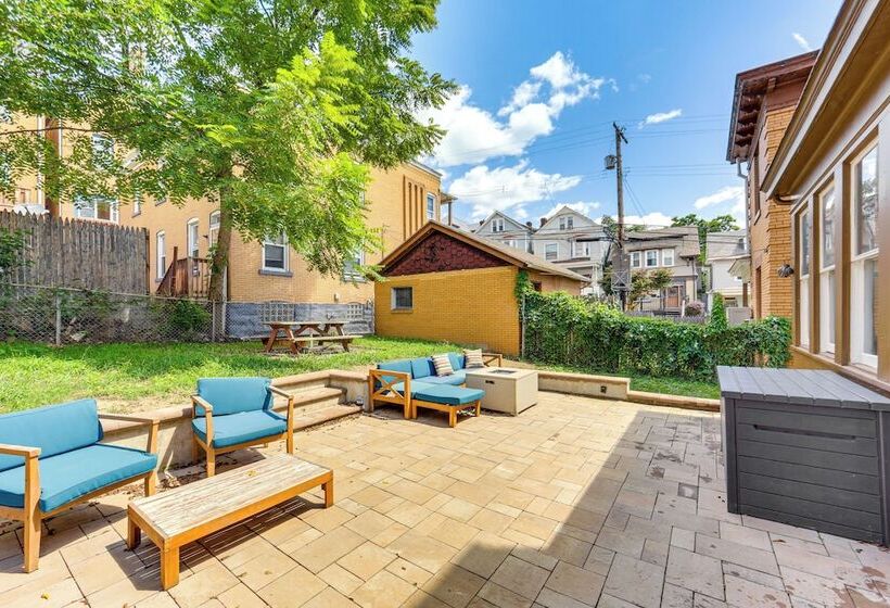 Dog Friendly Pittsburgh Home, 3 Mi To Downtown!