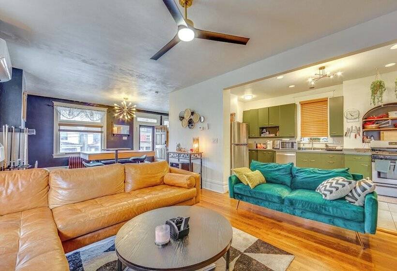 Dog Friendly Pittsburgh Home, 3 Mi To Downtown!