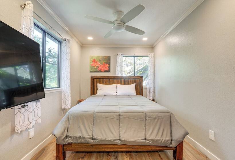 Downtown Fair Oaks Home ~ 15 Mi To Sacramento!