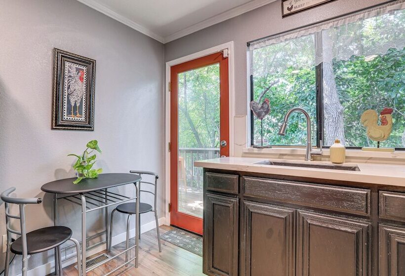 Downtown Fair Oaks Home ~ 15 Mi To Sacramento!