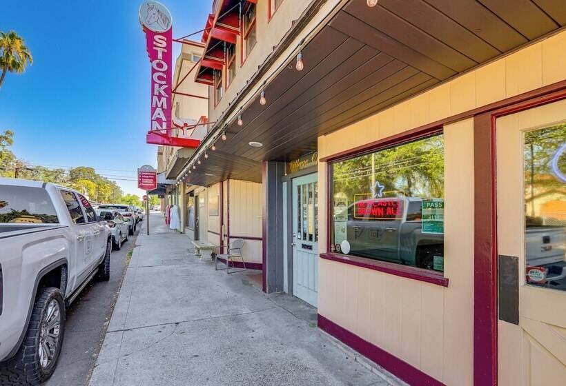 Downtown Fair Oaks Home ~ 15 Mi To Sacramento!