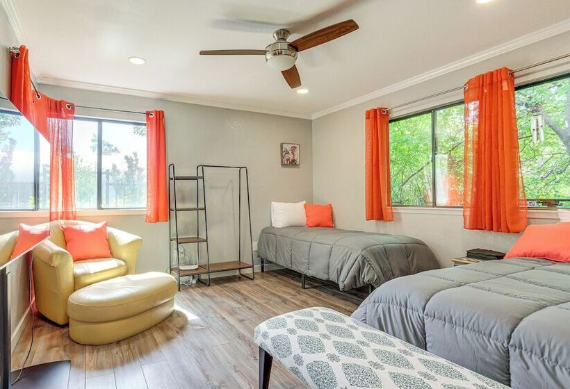 Downtown Fair Oaks Home ~ 15 Mi To Sacramento!