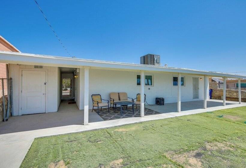 El Paso Home ~ 2 Mi To University Medical Center!