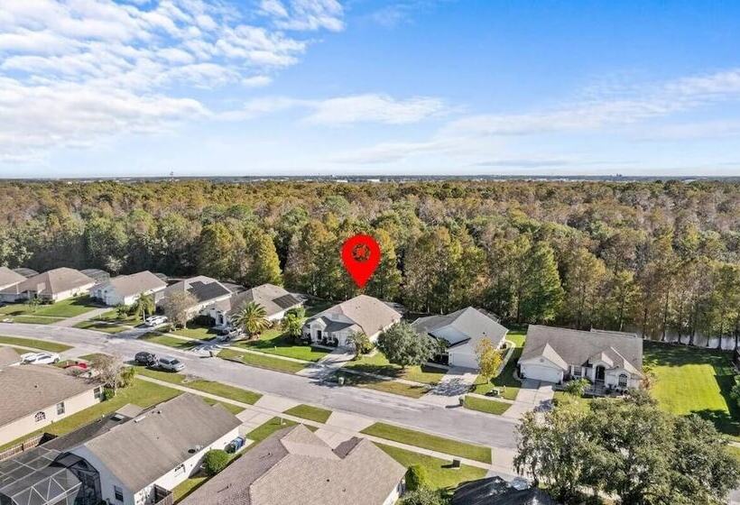 Enchanting House Few Min Away From The Parks 52