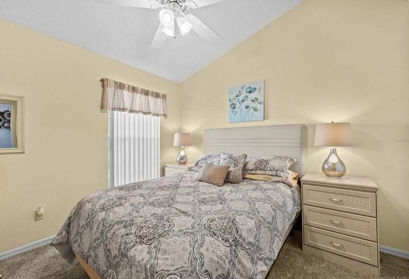 Enchanting House Few Min Away From The Parks 52