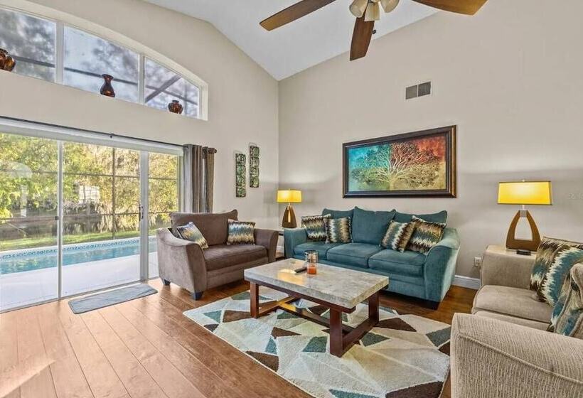 Enchanting House Few Min Away From The Parks 52