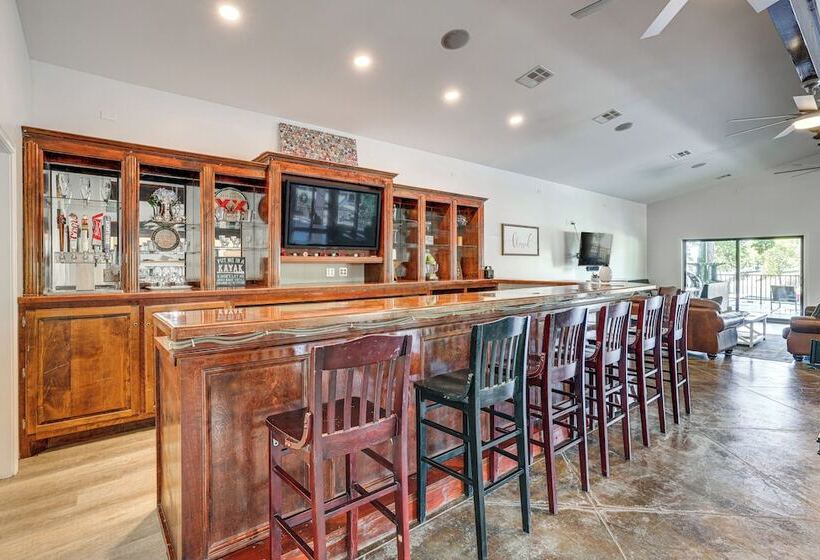 Near Disney:  T Morrow S Grand Getaway  W/ Dock!