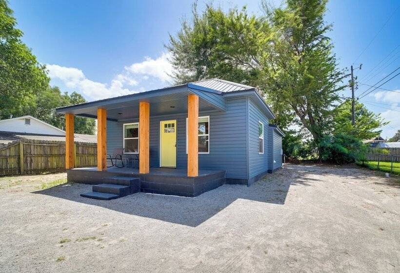 Eufaula Vacation Rental: Walk To Lakeside Beaches!