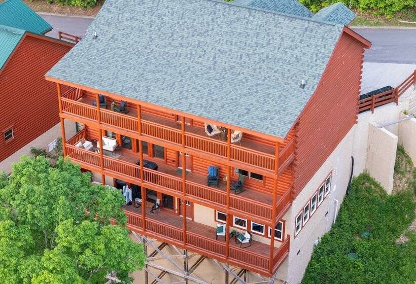 Evergreen Lodge By Avantstay Indoor Pool, Game Room & Theater