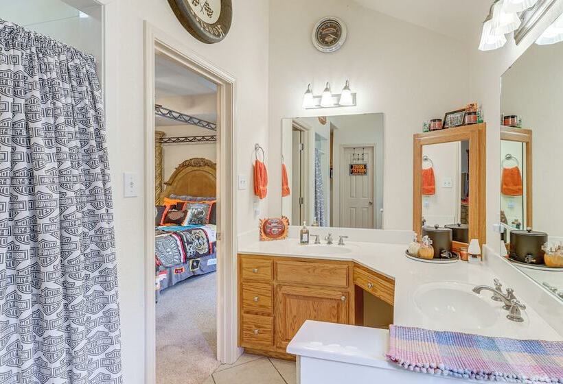 1 Mi To Stillhouse Hollow Lake: Texas Family Home