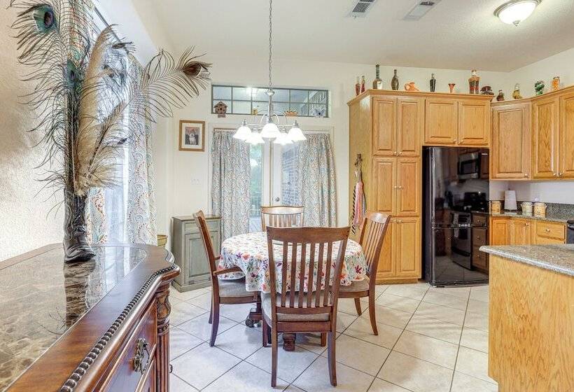 1 Mi To Stillhouse Hollow Lake: Texas Family Home