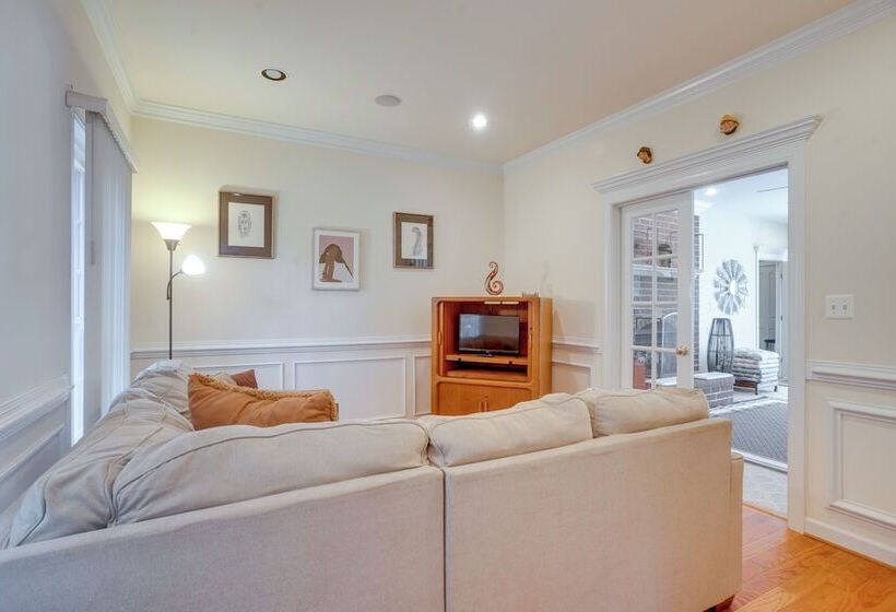 Family Friendly Fredericksburg Home ~ 6 Mi To Dtwn