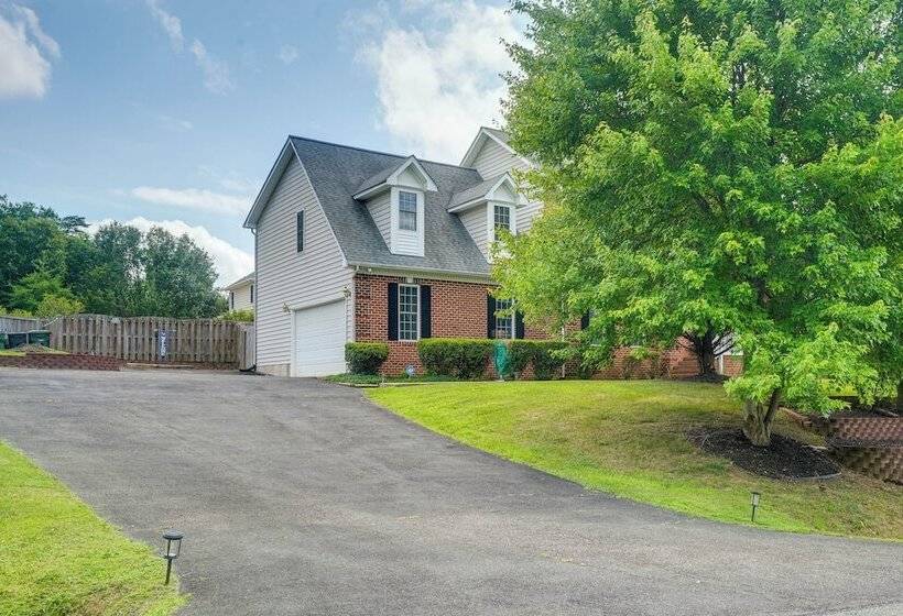 Family Friendly Fredericksburg Home ~ 6 Mi To Dtwn
