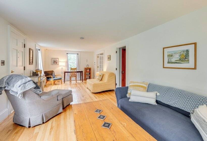 Family Friendly Retreat In Barre: 2 Spacious Decks