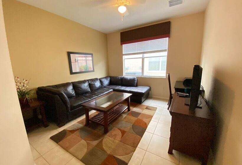 Family Home At Tower Lake