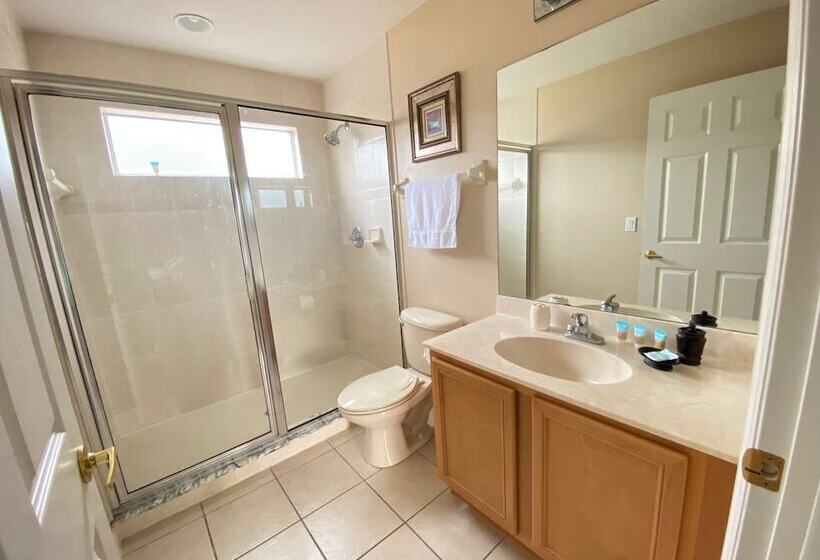 Family Home At Tower Lake