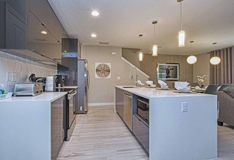 Free Pool Heat! Last Minute Deal! Near Disney 17