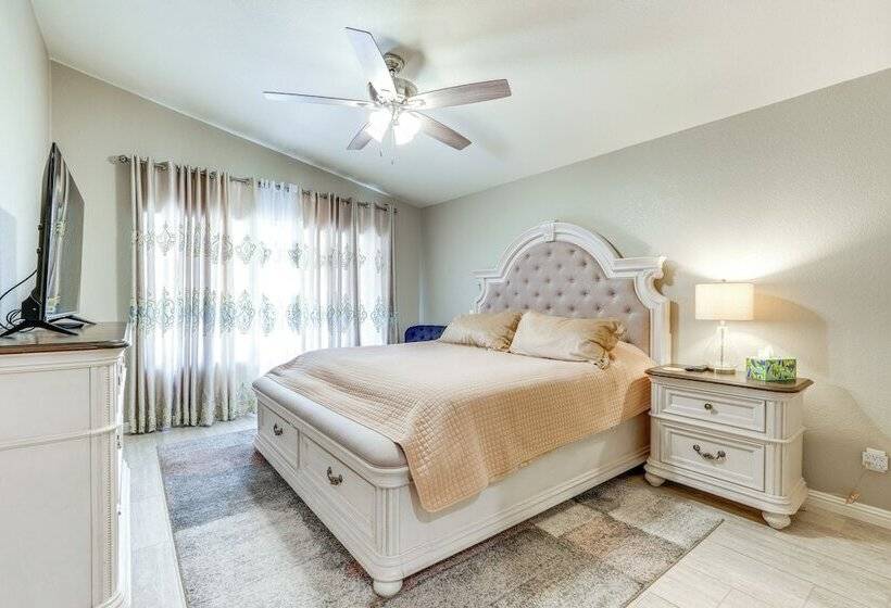 Gilbert Home Near Dtwn: Fire Pits, Grill & More!