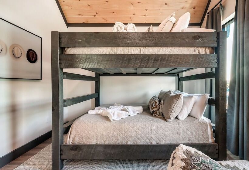 Halle Beary By Avantstay Indoor Pool + Hot Tub Sunset Views