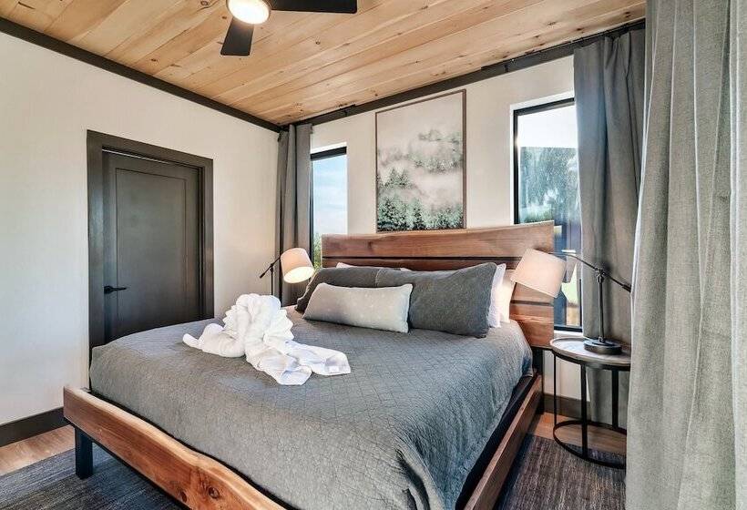 Halle Beary By Avantstay Indoor Pool + Hot Tub Sunset Views