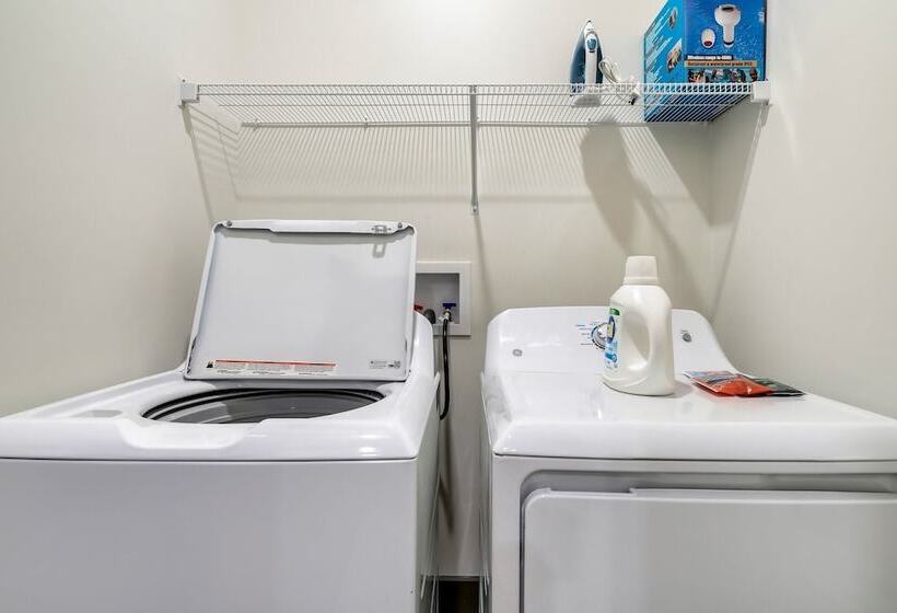 Halle Beary By Avantstay Indoor Pool + Hot Tub Sunset Views