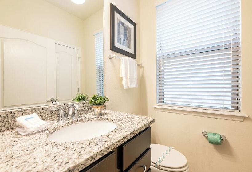 Happy Place At Windsor At Westside