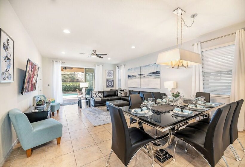 Happy Place At Windsor At Westside