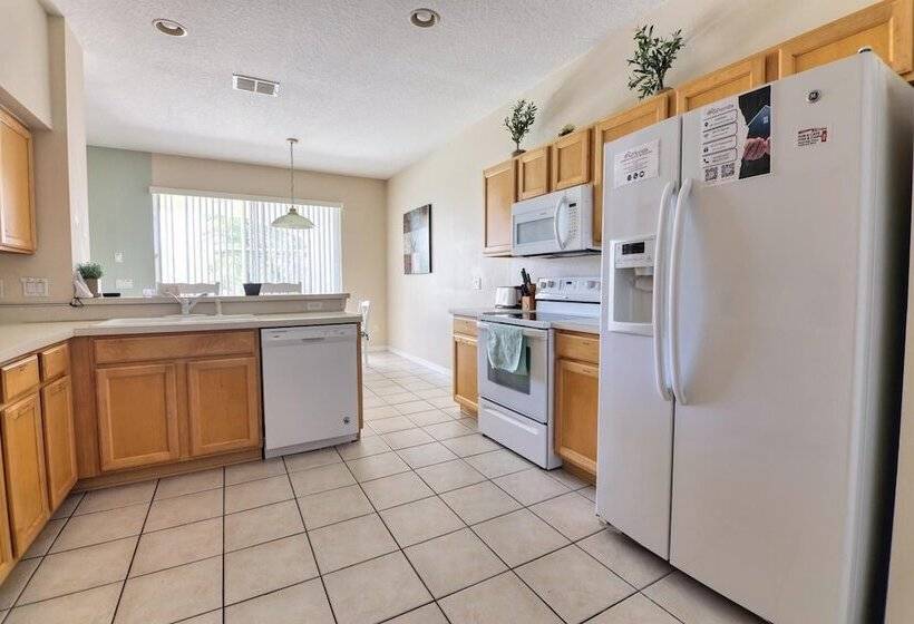 Henrik S Highlands Reserve Retreat