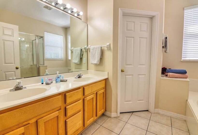 Henrik S Highlands Reserve Retreat