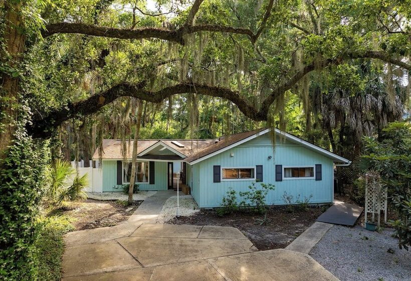 Hilton Hideaway By Avantstay Private Pool, Walk To Beach