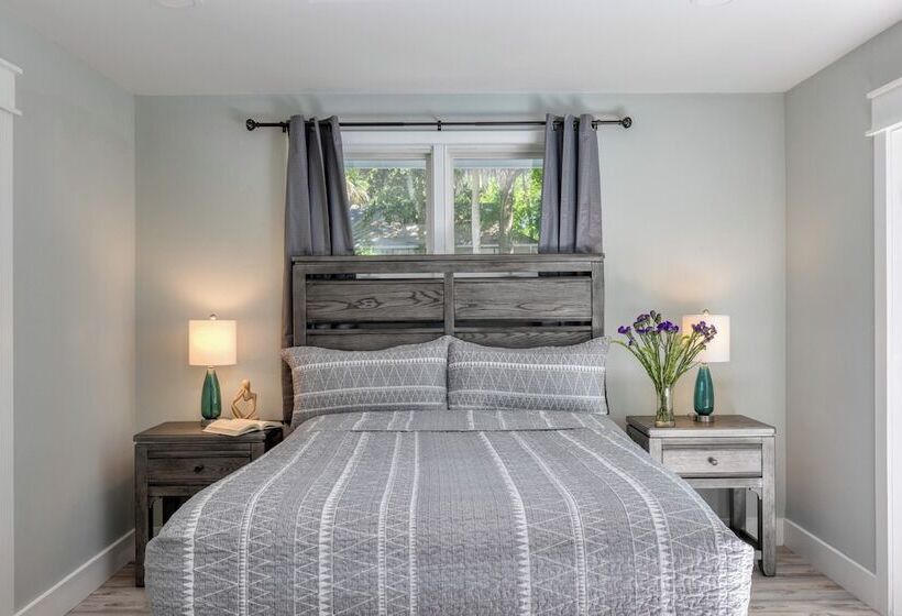 Hilton Hideaway By Avantstay Private Pool, Walk To Beach