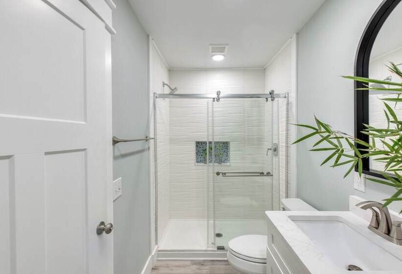 Hilton Hideaway By Avantstay Private Pool, Walk To Beach