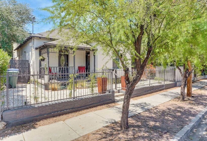 < 1 Mi To Downtown: Historic Tucson Home W/ Patio