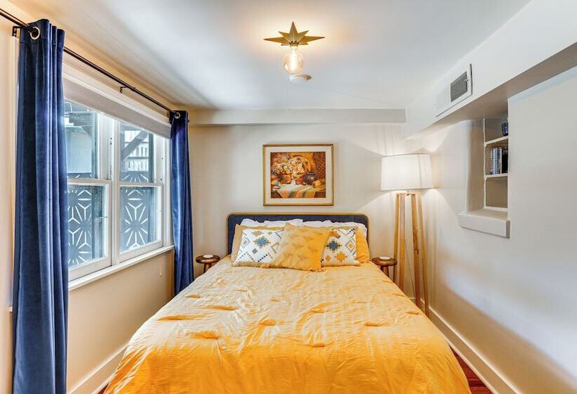 < 1 Mi To Downtown: Historic Tucson Home W/ Patio