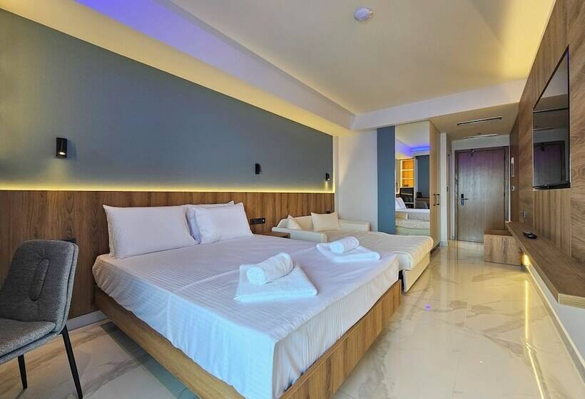 ホテル Akteon Girni