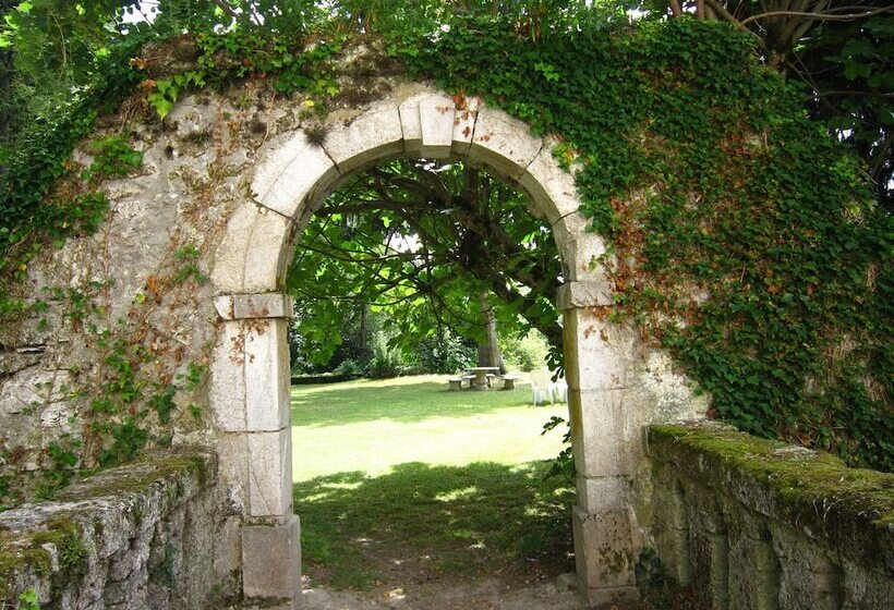 فندق Apartment In Serrieres En Chautagne With Pool