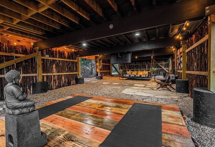 호텔 Bia Treehouse Fredericksburg